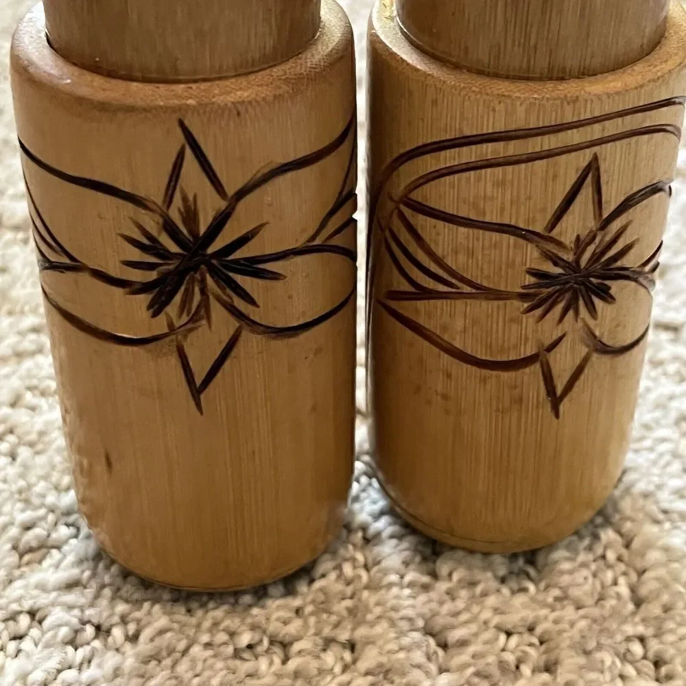 Hibiscus Atomic Wooden Salt & Pepper Shakers Mid Century Teak? Hawaiian